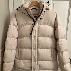 Aritzia Women's Cream Puffer Jacket